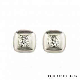 Boodles 18k White Gold Diamond Set Amare Earrings in Platinum 0.17ct